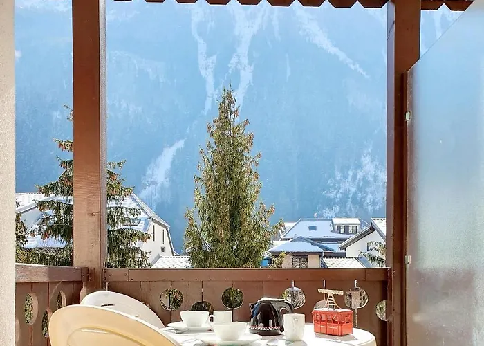 La Riviere Vue Mont Blanc Apartment *